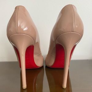 Christian Louboutin So Kate Nude 38
